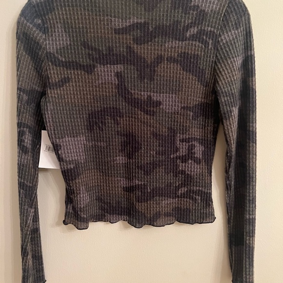 LaLa Land NWT Woman's Thermal Sweater - Picture 3 of 4